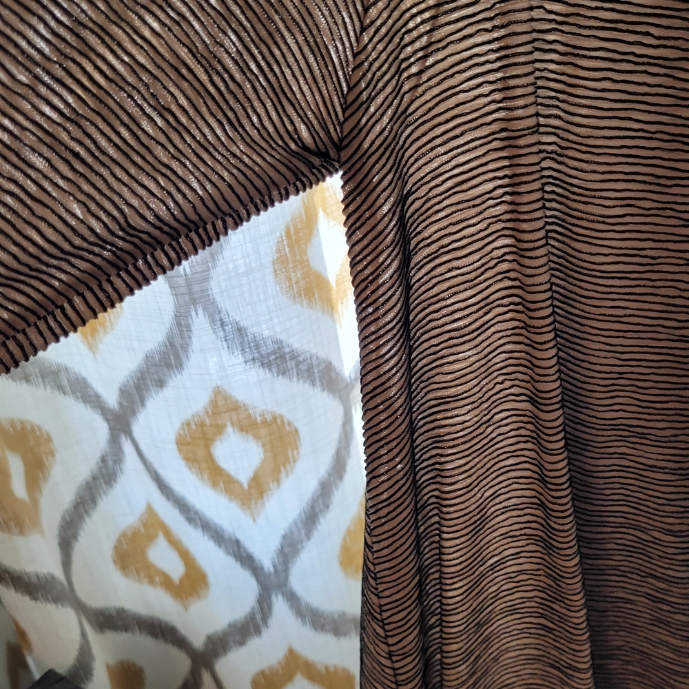 Beautiful New Duster - Picture 3 of 5